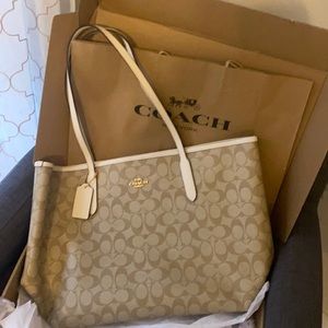 New coach purse